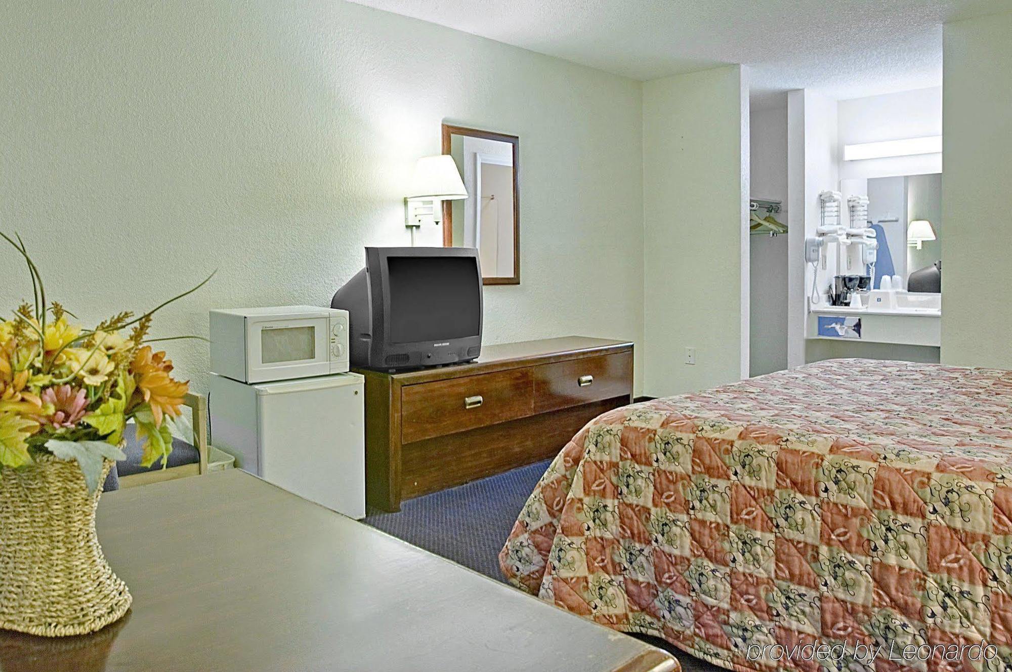 Americas Best Value Inn Dayton Chambre photo